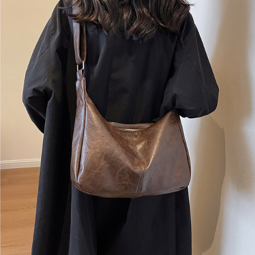 Sac Femme à Bandoulière Forme Dumpling